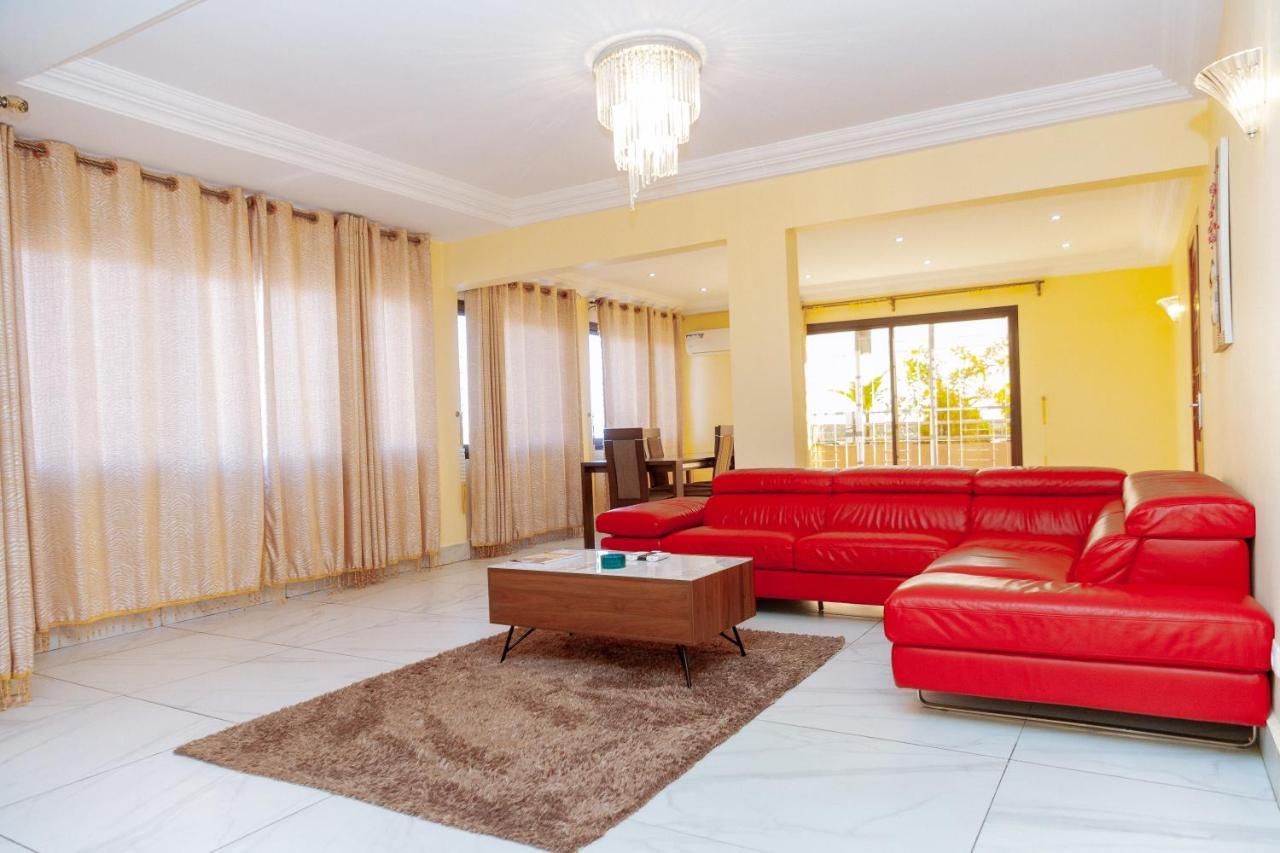 Loumia Premium Bonapriso Apartment Douala Ngoại thất bức ảnh