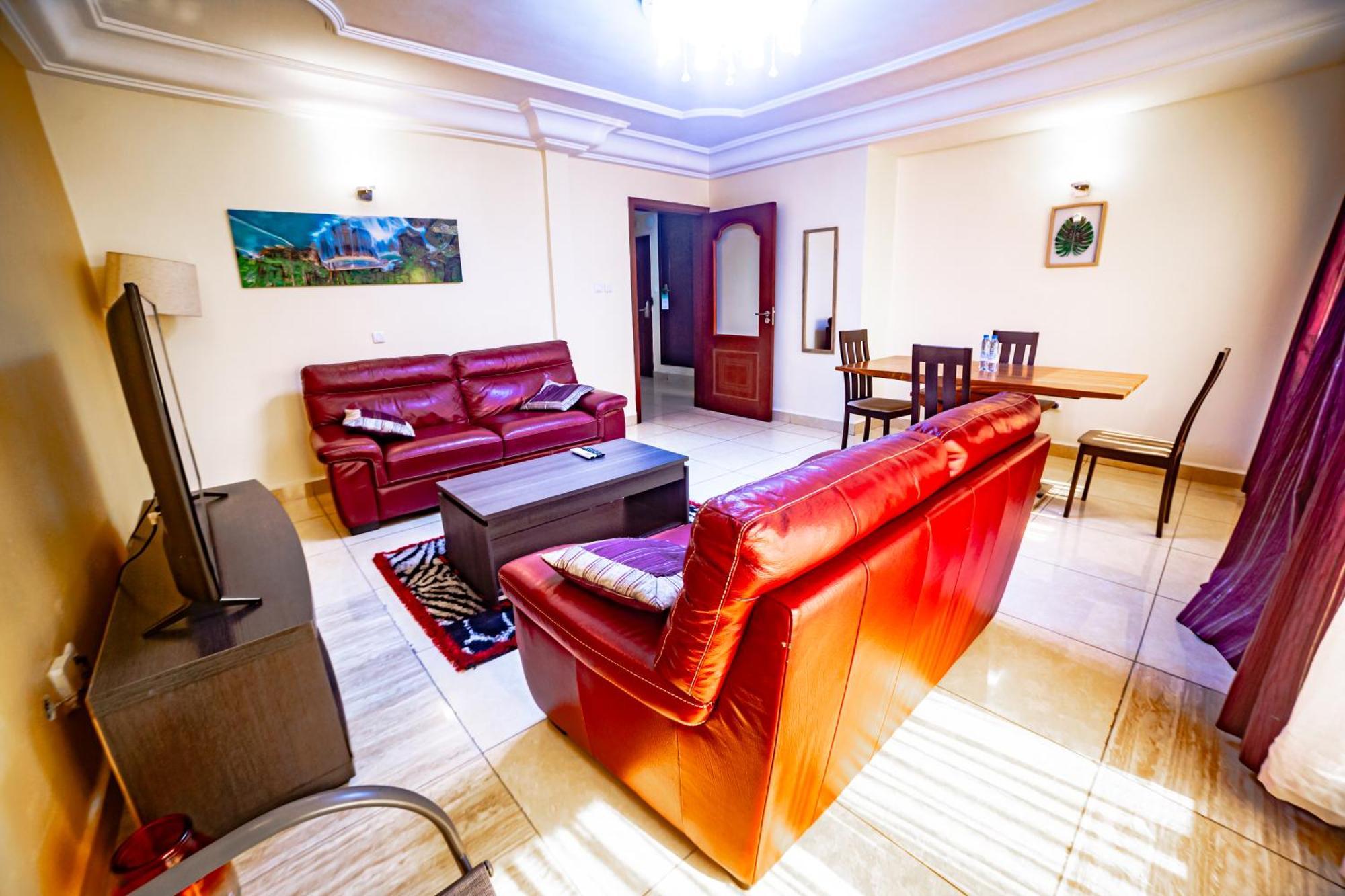 Loumia Premium Bonapriso Apartment Douala Ngoại thất bức ảnh